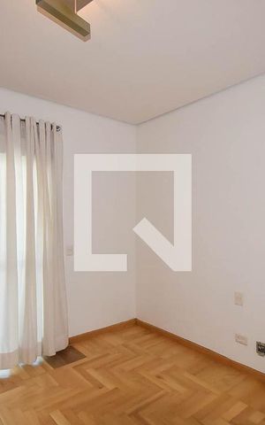 Apartamento à venda com 380m², 4 quartos e 6 vagas Apartamento à venda com 380m², 4 quartos e 6 vagasSuíte 3