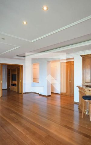 Apartamento à venda com 380m², 4 quartos e 6 vagas Apartamento à venda com 380m², 4 quartos e 6 vagasSala