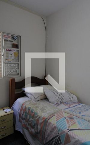 Casa à venda com 200m², 4 quartos e 1 vagaQuarto 2 da Edícula