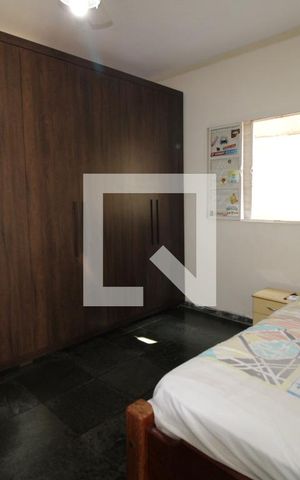 Casa à venda com 200m², 4 quartos e 1 vagaQuarto 2 da Edícula