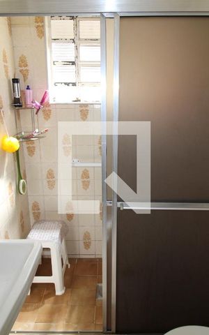 Casa à venda com 200m², 4 quartos e 1 vagaBanheiro da Edícula
