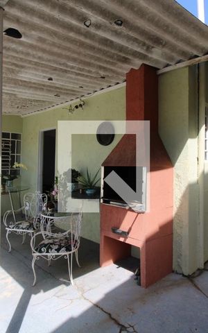 Casa à venda com 200m², 4 quartos e 1 vagaEdícula