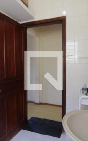 Casa à venda com 200m², 4 quartos e 1 vagaBanheiro Social