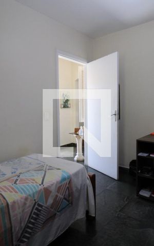 Casa à venda com 200m², 4 quartos e 1 vagaQuarto 2 da Edícula