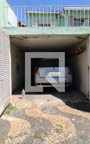 Casa à venda com 200m², 4 quartos e 1 vagavaga de Garagem