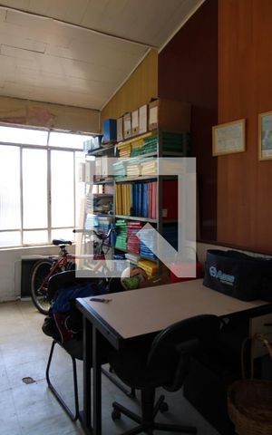 Casa à venda com 200m², 4 quartos e 1 vagaEscritório