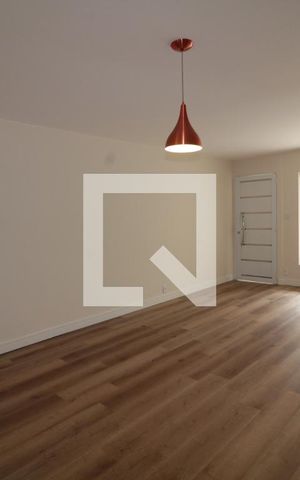 Casa à venda com 170m², 3 quartos e 2 vagasSala