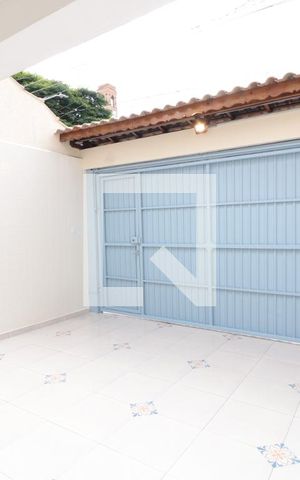 Casa à venda com 170m², 3 quartos e 2 vagasGaragem