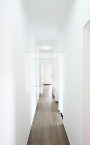 Casa à venda com 171m², 3 quartos e 4 vagasCorredor