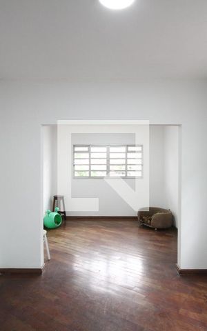 Casa à venda com 171m², 3 quartos e 4 vagasSala