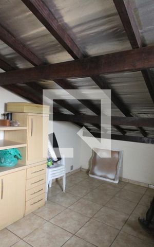Casa à venda com 171m², 3 quartos e 4 vagasSótão