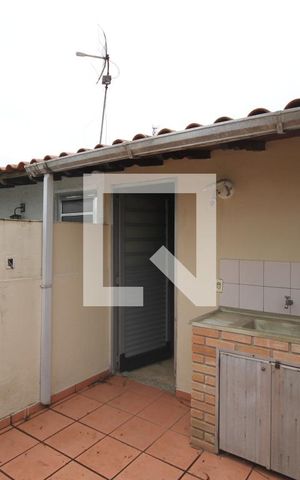 Casa à venda com 171m², 3 quartos e 4 vagasChurrasqueira