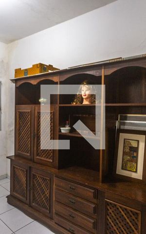 Casa à venda com 147m², 2 quartos e 1 vagaQuarto de serviço