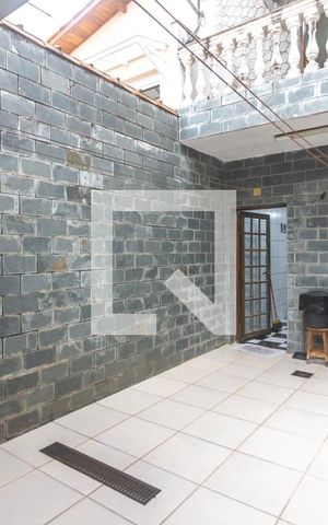 Casa à venda com 147m², 2 quartos e 1 vagaQuintal e área de serviço