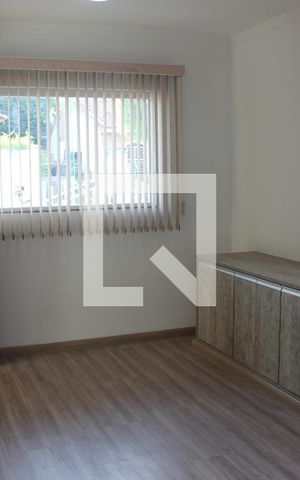 Casa para alugar com 57m², 1 quarto e 1 vagaSala 