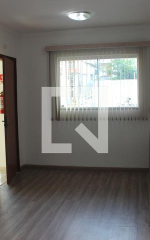 Casa para alugar com 57m², 1 quarto e 1 vagaSala 