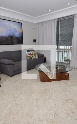 Apartamento à venda com 131m², 3 quartos e 2 vagasSala