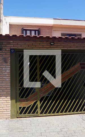 Casa à venda com 118m², 3 quartos e 1 vagaFachada