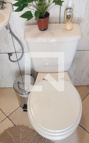 Casa à venda com 118m², 3 quartos e 1 vagaBanheiro de Serviço