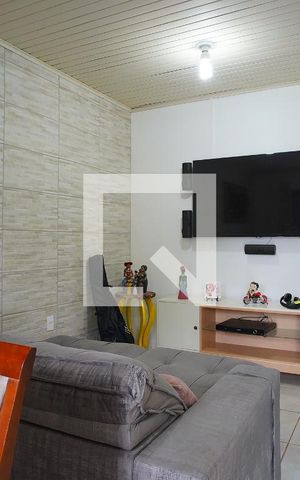Casa à venda com 150m², 2 quartos e 3 vagasSala