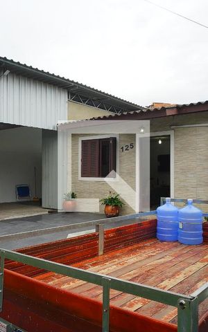 Casa à venda com 150m², 2 quartos e 3 vagasPátio