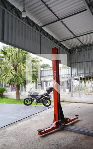 Casa à venda com 150m², 2 quartos e 3 vagasGaragem - Pátio