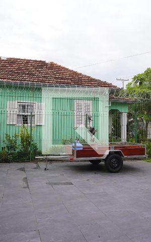 Casa à venda com 150m², 2 quartos e 3 vagasPátio
