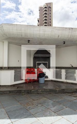 Apartamento à venda com 130m², 3 quartos e 2 vagas Apartamento à venda com 130m², 3 quartos e 2 vagasÁrea comum - Churrasqueira