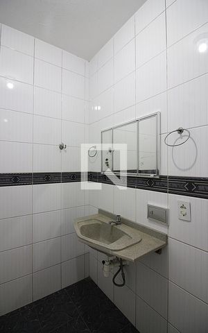Casa à venda com 193m², 4 quartos e 1 vagaBanheiro Social