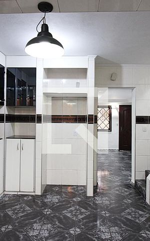 Casa à venda com 193m², 4 quartos e 1 vagaCozinha