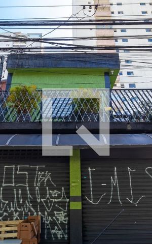 Casa à venda com 170m², 4 quartos e 2 vagasFachada