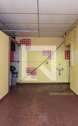 Casa à venda com 170m², 4 quartos e 2 vagasGaragem
