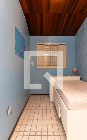 Casa à venda com 170m², 4 quartos e 2 vagasEdícula - Quarto