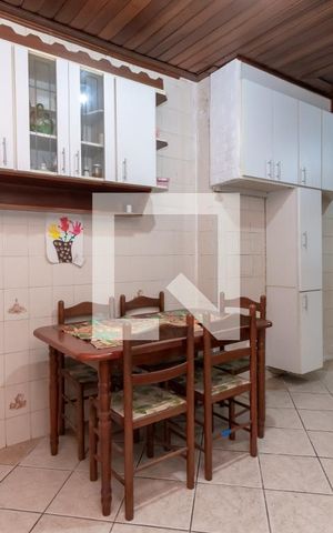 Casa à venda com 170m², 4 quartos e 2 vagasCopa