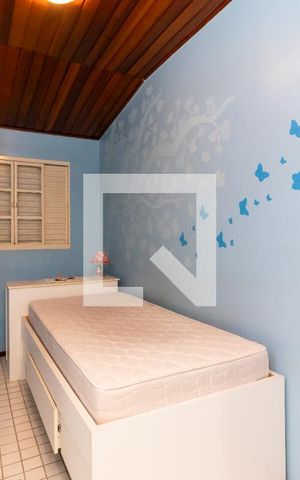 Casa à venda com 170m², 4 quartos e 2 vagasEdícula - Quarto