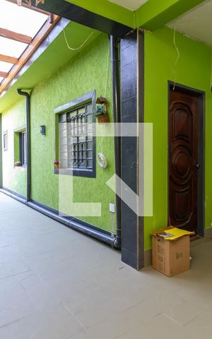 Casa à venda com 170m², 4 quartos e 2 vagasQuintal