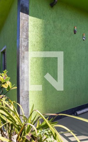 Casa à venda com 170m², 4 quartos e 2 vagasÁrea Externa