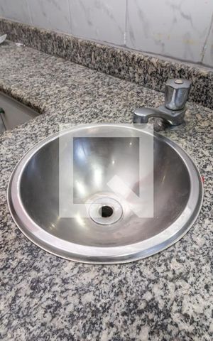 Casa à venda com 170m², 4 quartos e 2 vagasBanheiro