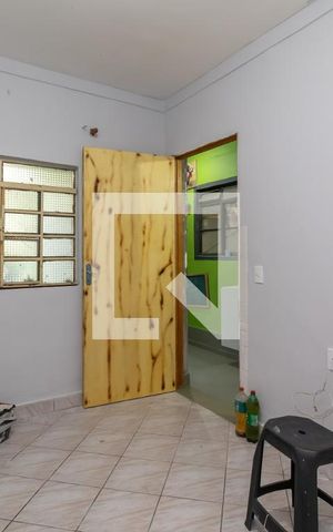 Casa à venda com 170m², 4 quartos e 2 vagasQuarto de Serviço