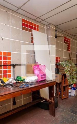 Casa à venda com 170m², 4 quartos e 2 vagasGaragem