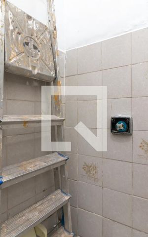 Casa à venda com 170m², 4 quartos e 2 vagasBanheiro de Serviço