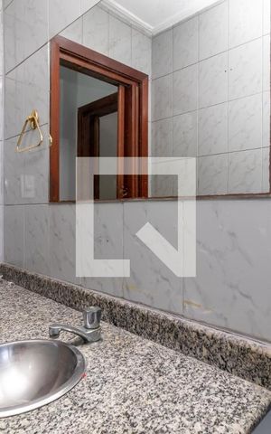Casa à venda com 170m², 4 quartos e 2 vagasBanheiro