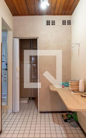 Casa à venda com 170m², 4 quartos e 2 vagasEdícula - Sala