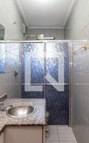 Casa à venda com 170m², 4 quartos e 2 vagasBanheiro