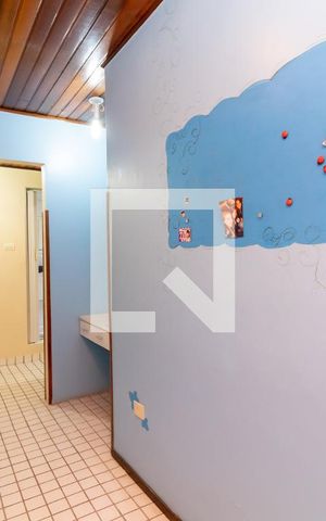 Casa à venda com 170m², 4 quartos e 2 vagasEdícula - Quarto