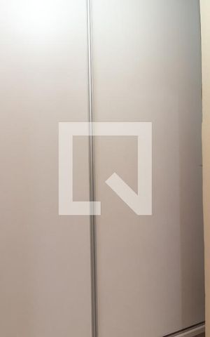 Casa à venda com 170m², 4 quartos e 2 vagasEdícula - Closet