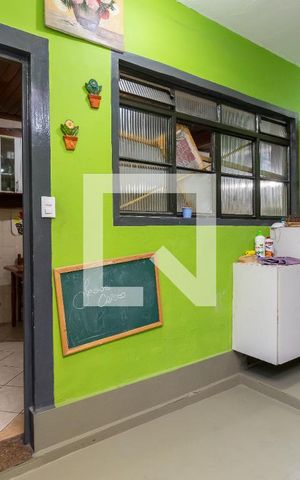 Casa à venda com 170m², 4 quartos e 2 vagasÁrea de Serviço