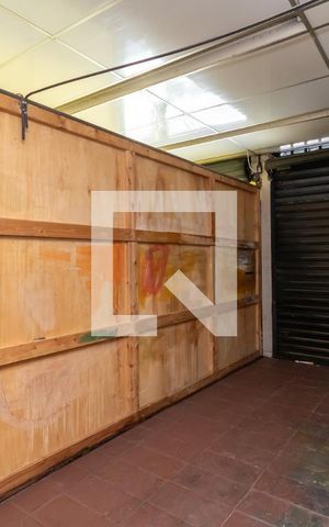 Casa à venda com 170m², 4 quartos e 2 vagasGaragem