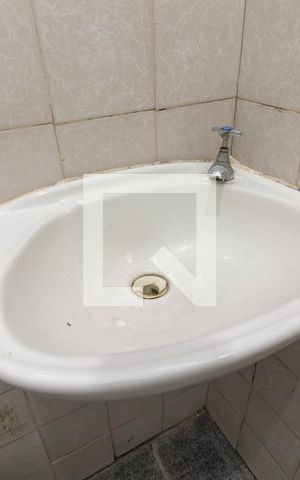 Casa à venda com 170m², 4 quartos e 2 vagasBanheiro de Serviço
