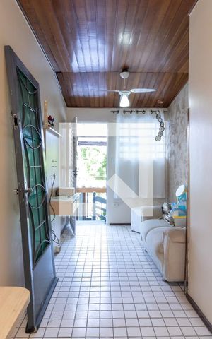 Casa à venda com 170m², 4 quartos e 2 vagasEdícula - Sala